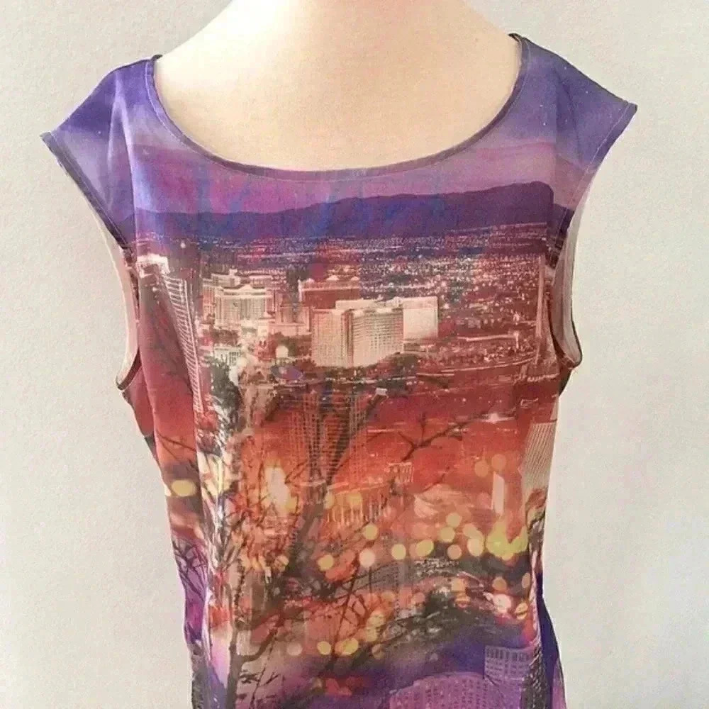 NWOT GIANNI BINI CITY LIGHTS HIGH-LOW BLOUSE - Picture 2 of 4